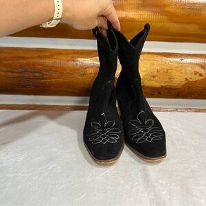 Black Suede Girl’s Western Boots 35 (size 4.5-5)